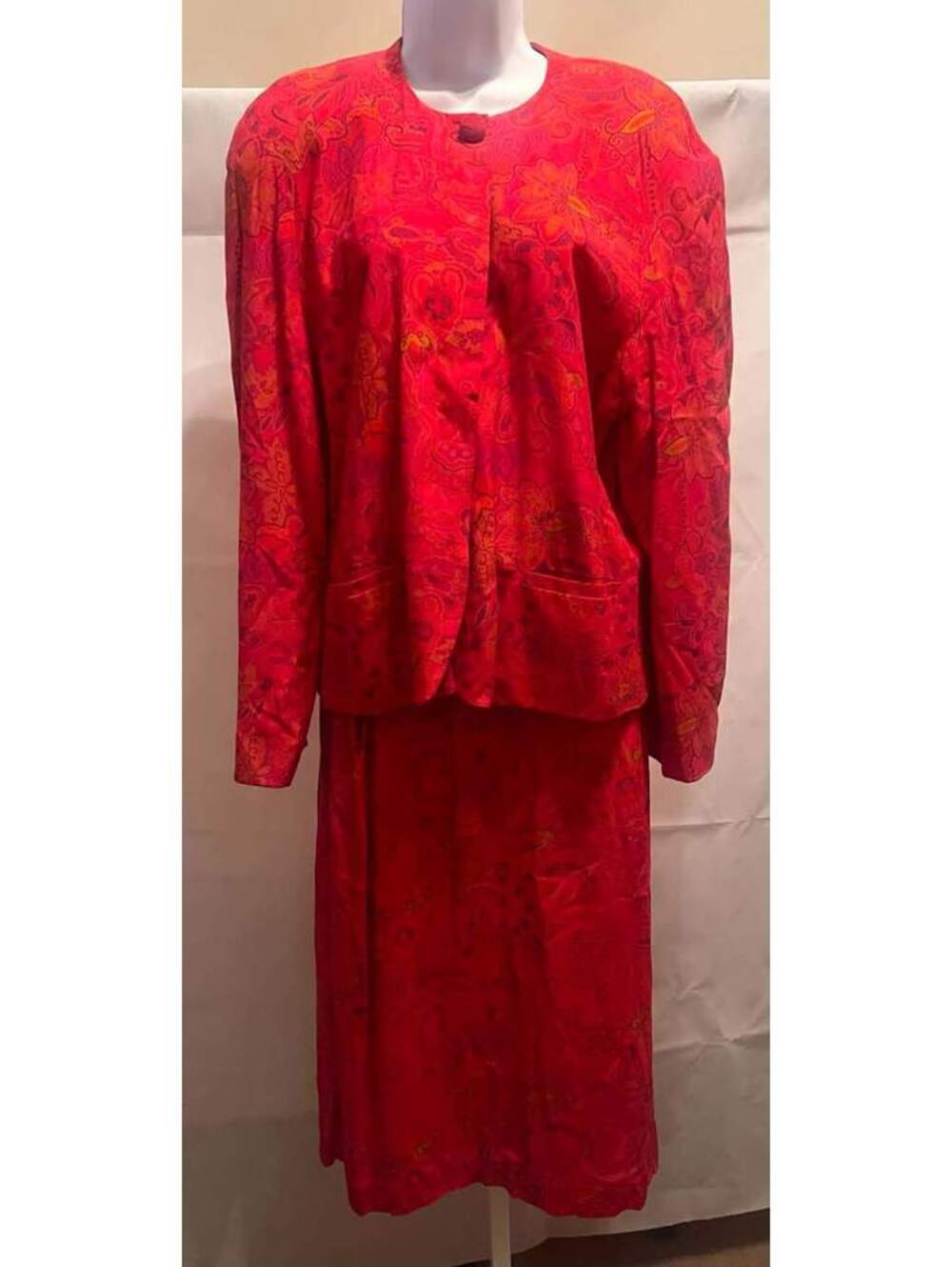 Vintage Evan-Picone Size 14 Red Floral Skirt Suit 2 Piece Rayon